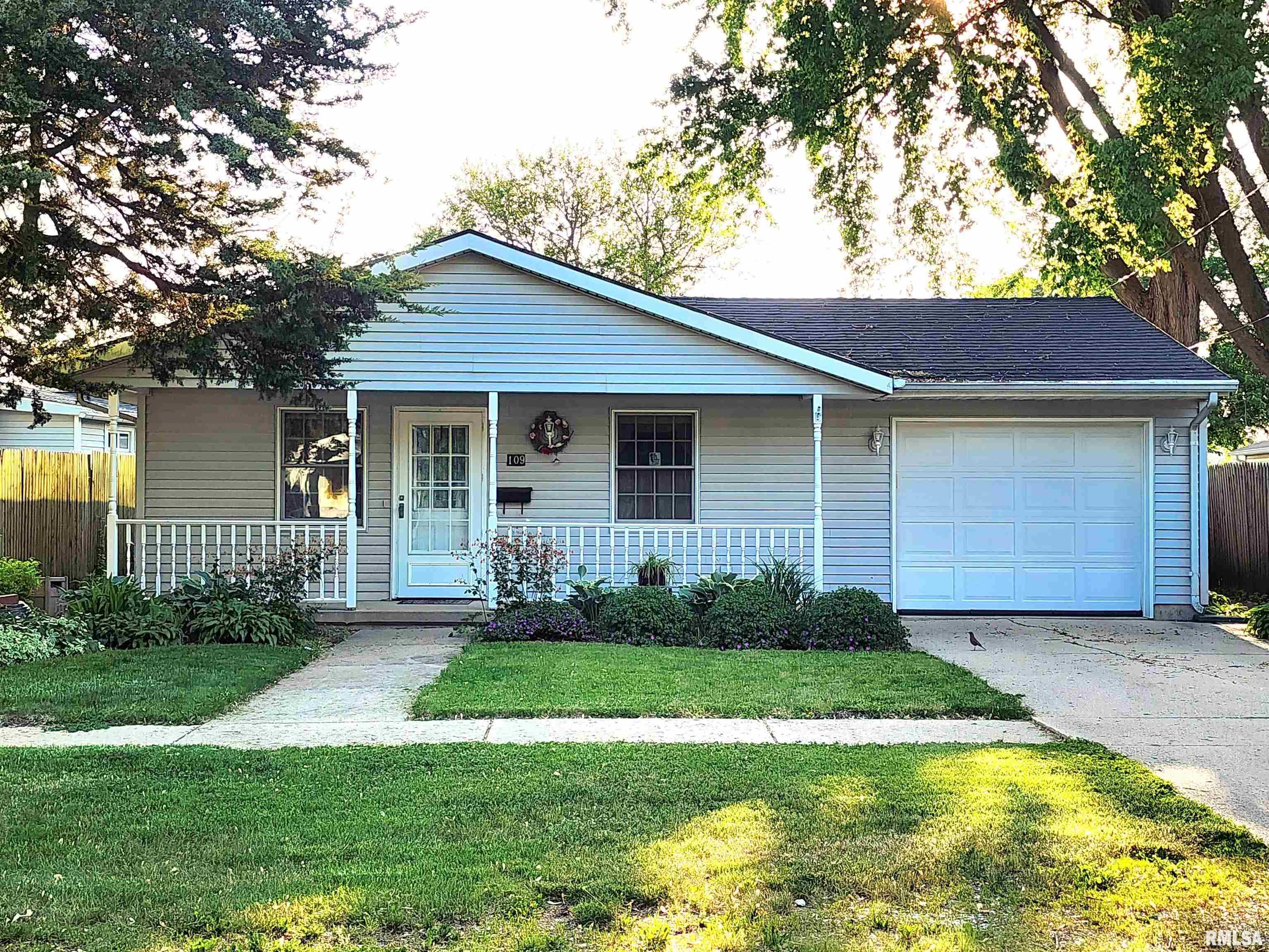 109 North Spring Street Geneseo, IL 61254 - Photo 1 of 23 Gallery Image 1