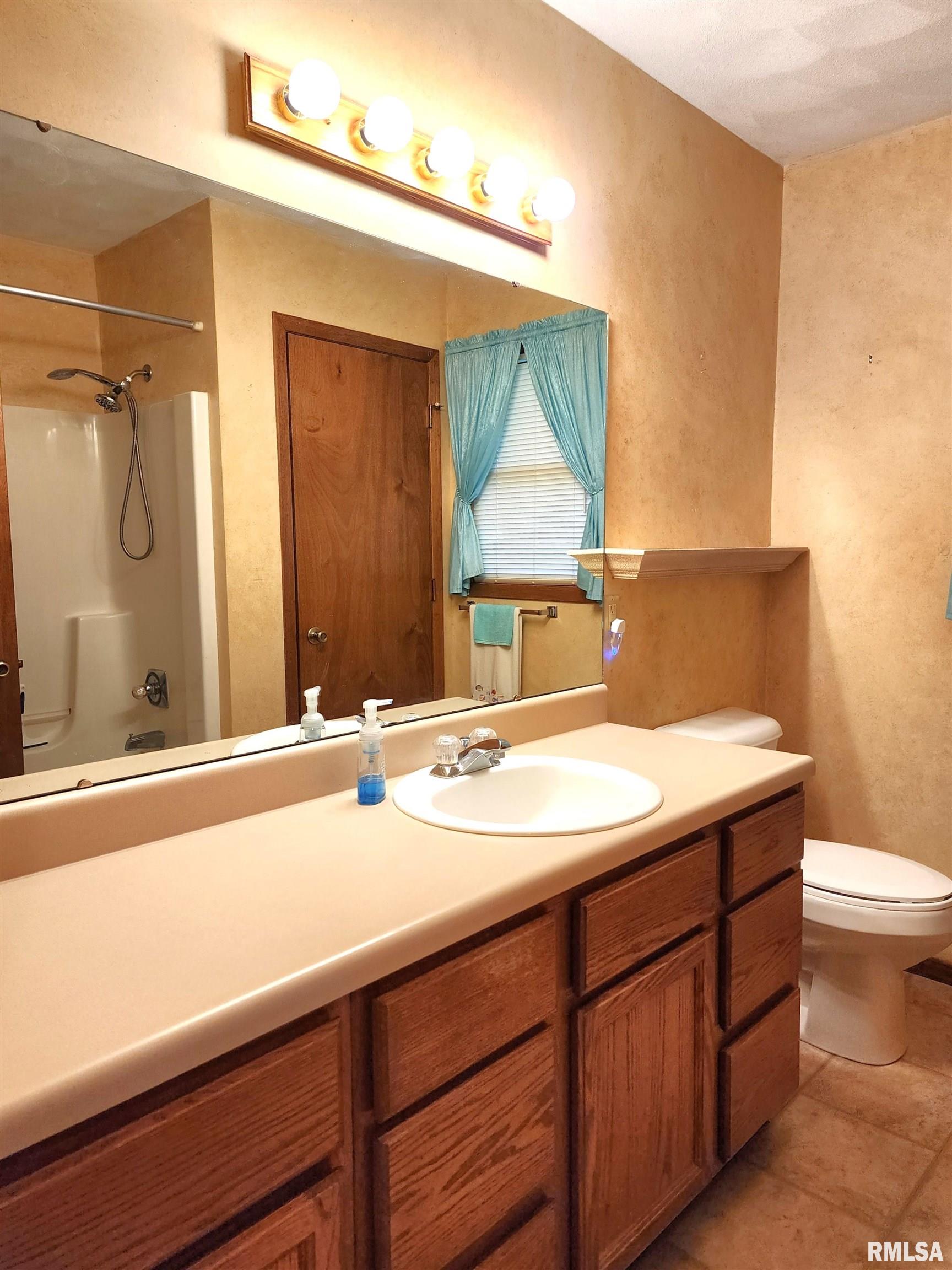 109 North Spring Street Geneseo, IL 61254 - Photo 13 of 23 Gallery Image 13