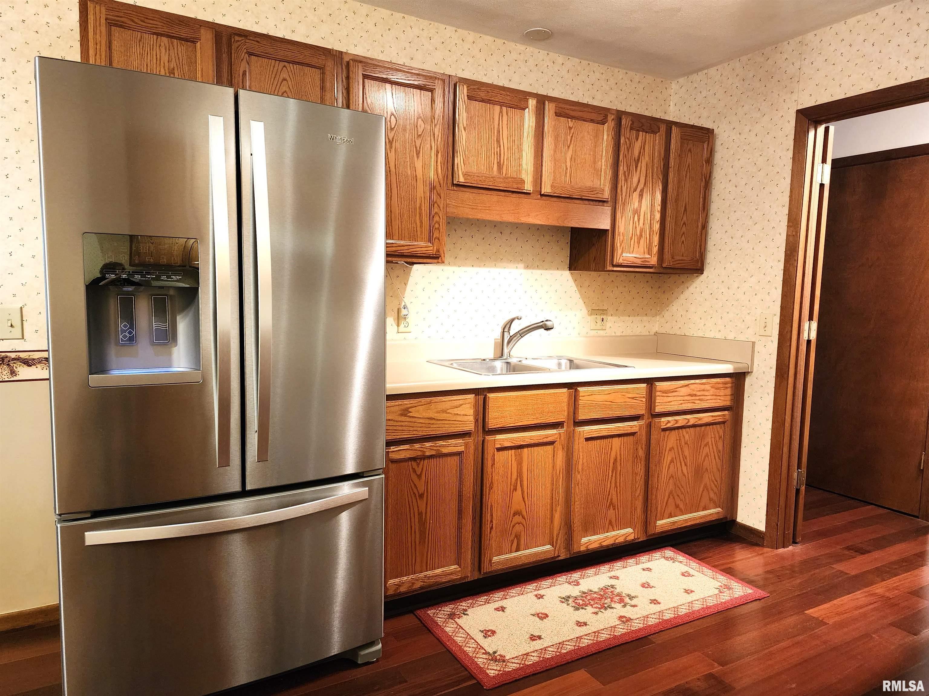 109 North Spring Street Geneseo, IL 61254 - Photo 5 of 23 Gallery Image 5