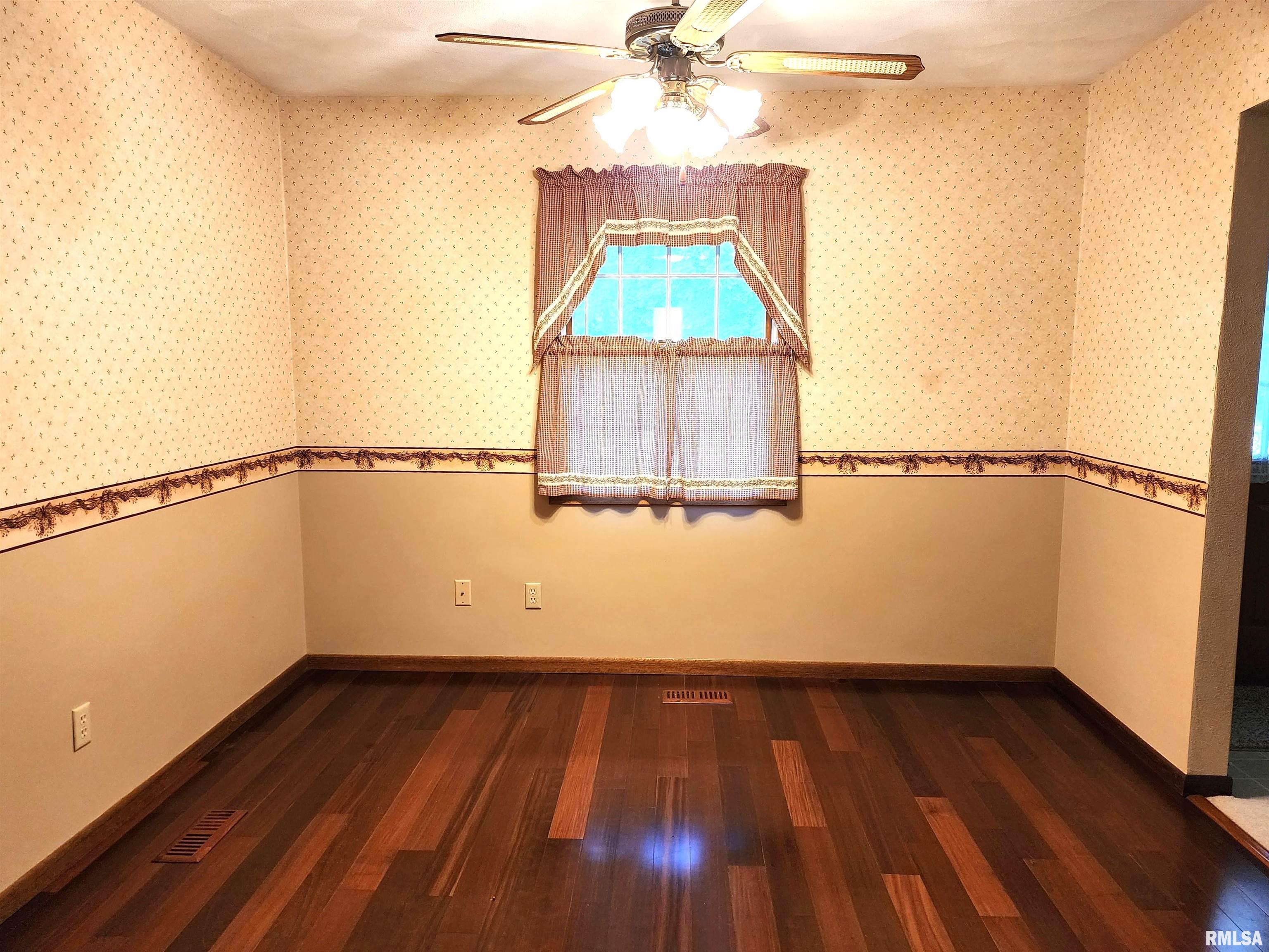 109 North Spring Street Geneseo, IL 61254 - Photo 9 of 23 Gallery Image 9