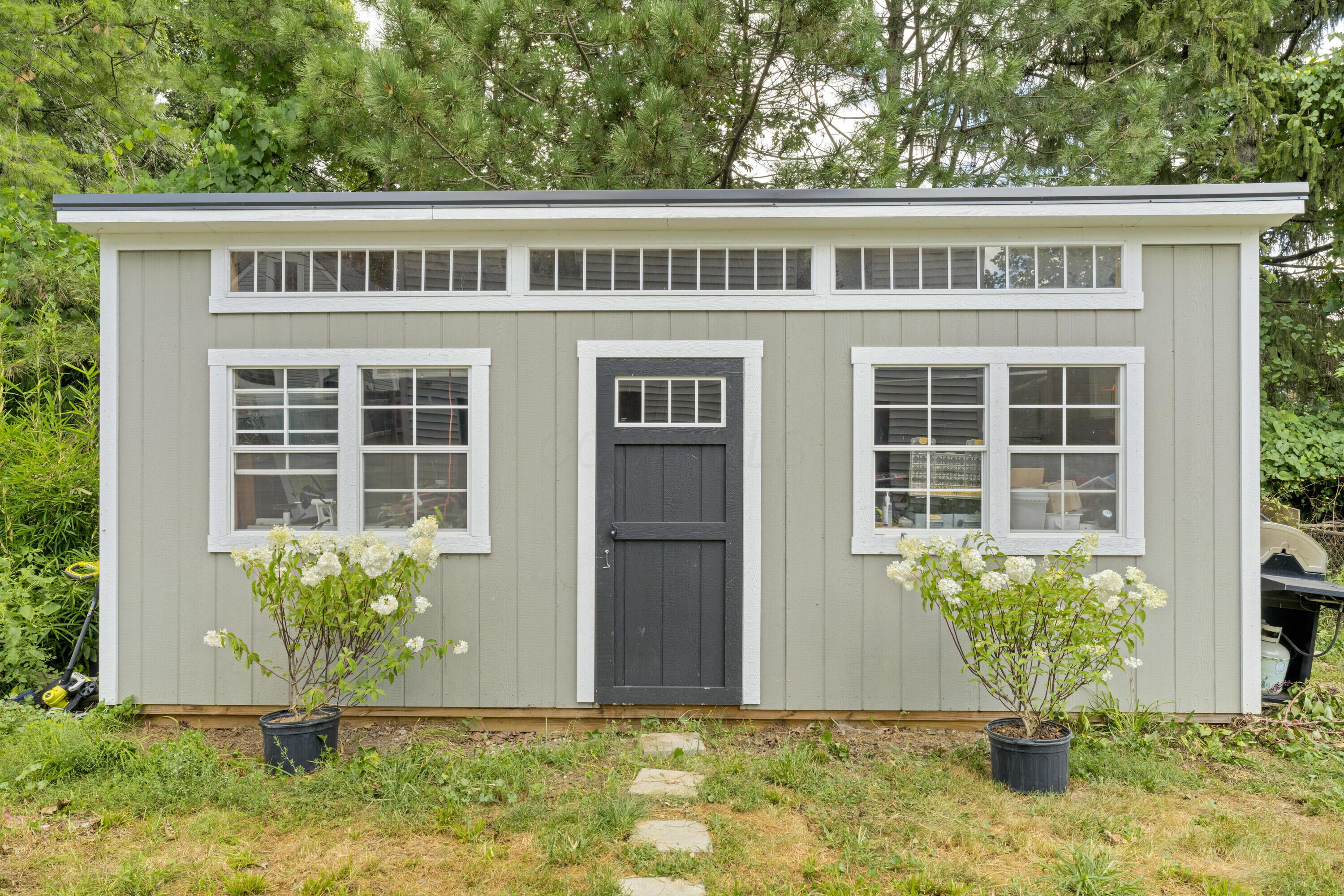 324 Chase Road Columbus, OH 43214 - Photo 36 of 41 Shed (20'x10')