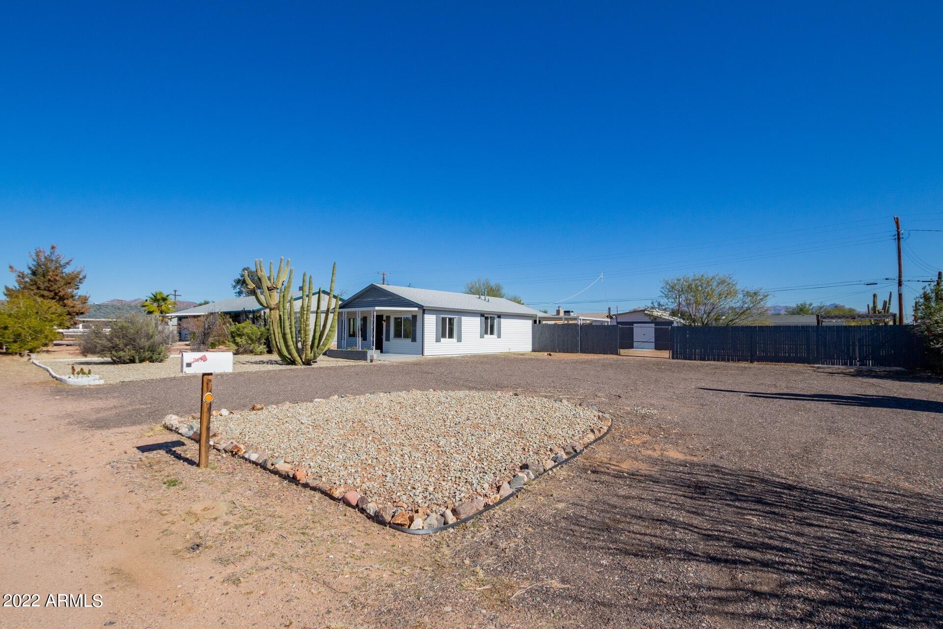 231 South Mountain Road Apache Junction, AZ 85120 - Photo 1 of 26 0004-01 - Mountain