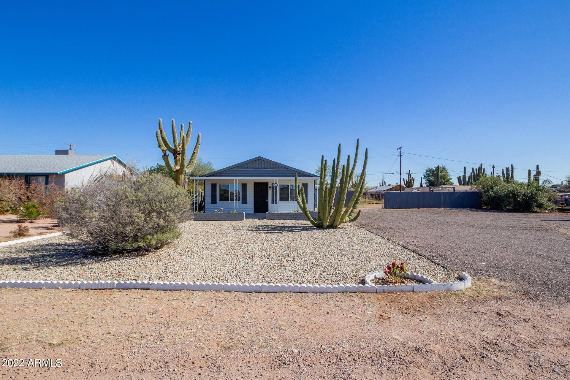 231 South Mountain Road Apache Junction, AZ 85120 - Photo 2 of 26 0005-02 - Mountain
