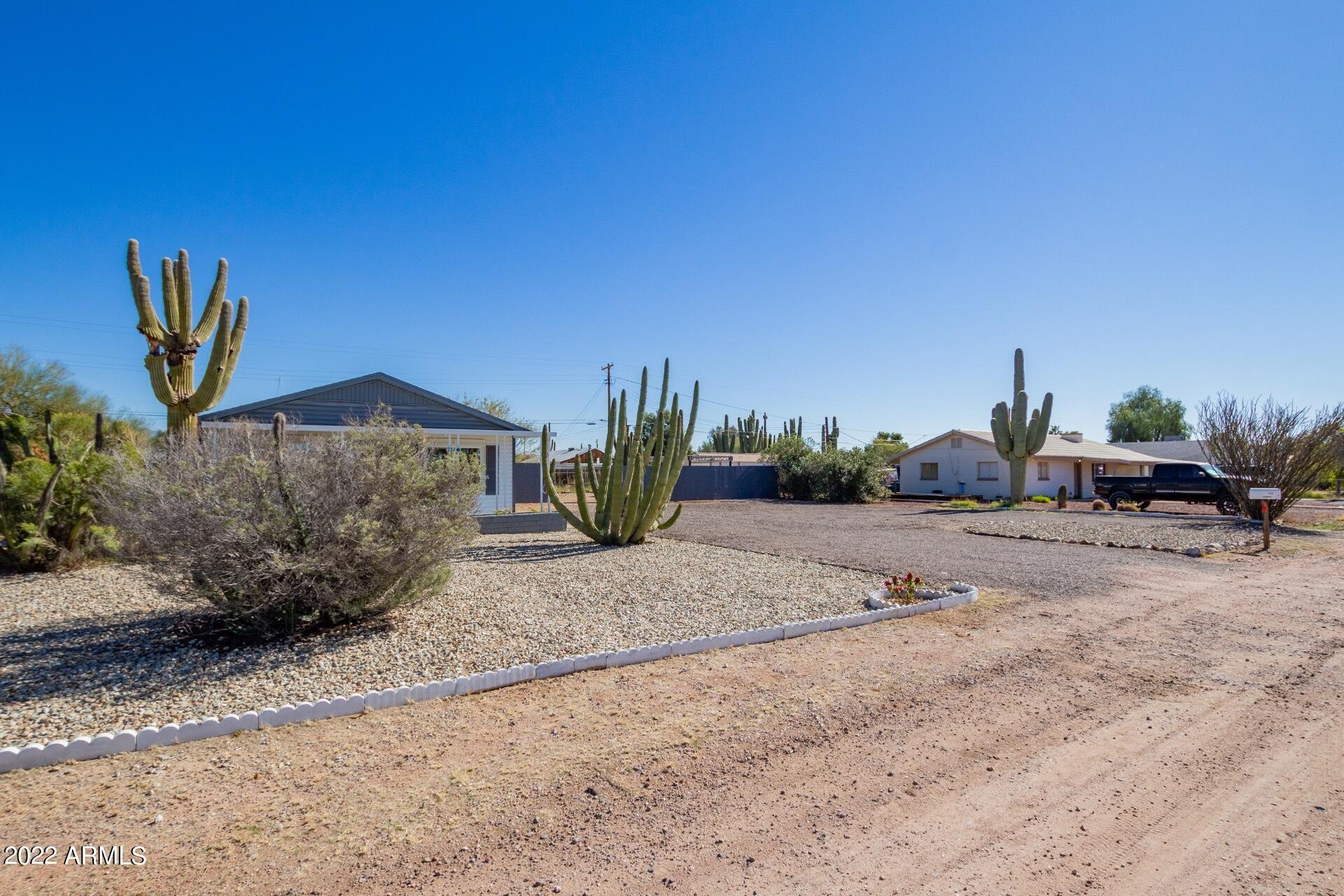231 South Mountain Road Apache Junction, AZ 85120 - Photo 3 of 26 0006-03 - Mountain