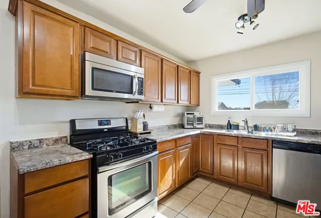 $515,000 | 10982 Cherry Avenue, Cherry Valley, CA 92223