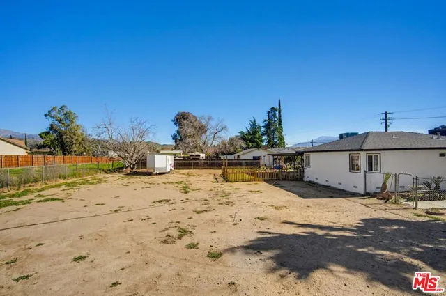 $515,000 | 10982 Cherry Avenue, Cherry Valley, CA 92223