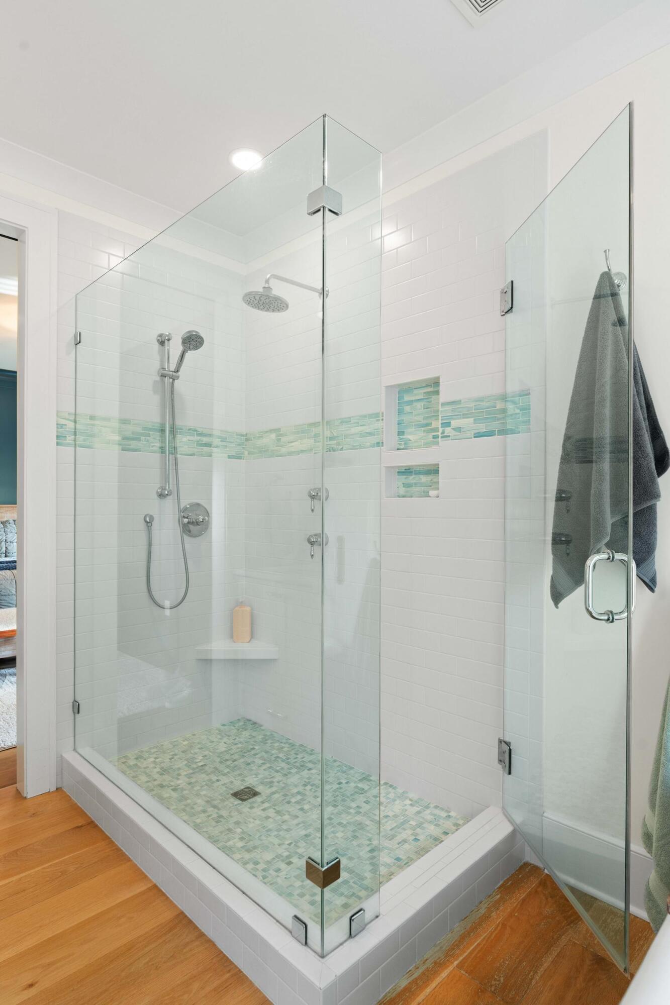 1300 Penshell Place Mount Pleasant, SC 29464 - Photo 40 of 97 Large tiled shower
