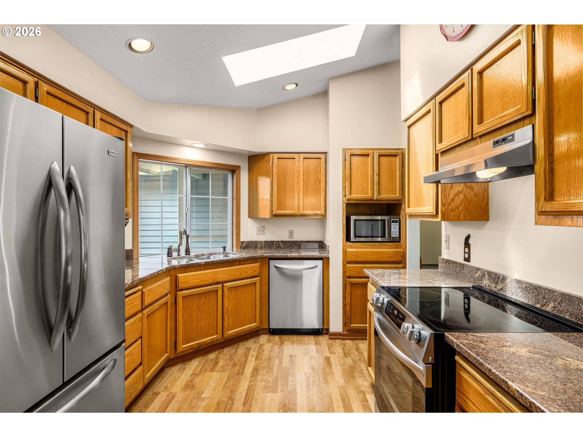 701 Southwest Linneman Court Gresham, OR 97030 - Photo 12 of 28