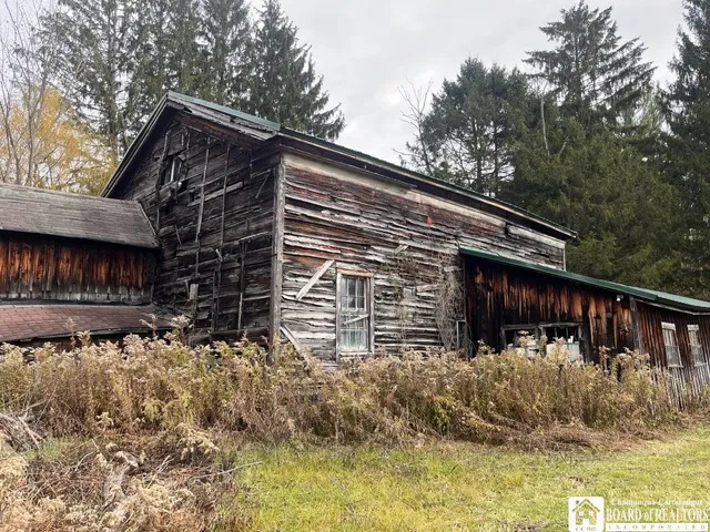 $39,900 | 24 South Street, Harmony, NY 14767