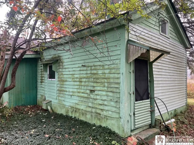 $39,900 | 24 South Street, Harmony, NY 14767