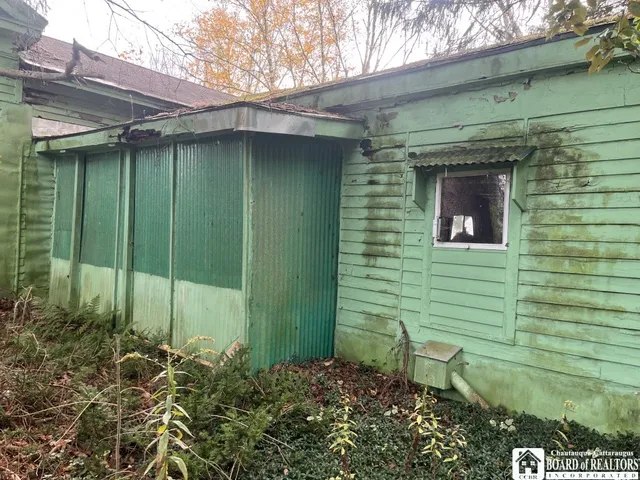 $39,900 | 24 South Street, Harmony, NY 14767