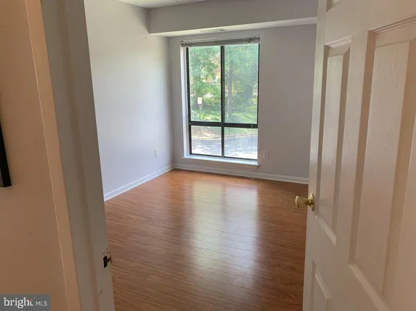 $2,750 | 615 Center Street, Herndon, VA 20170