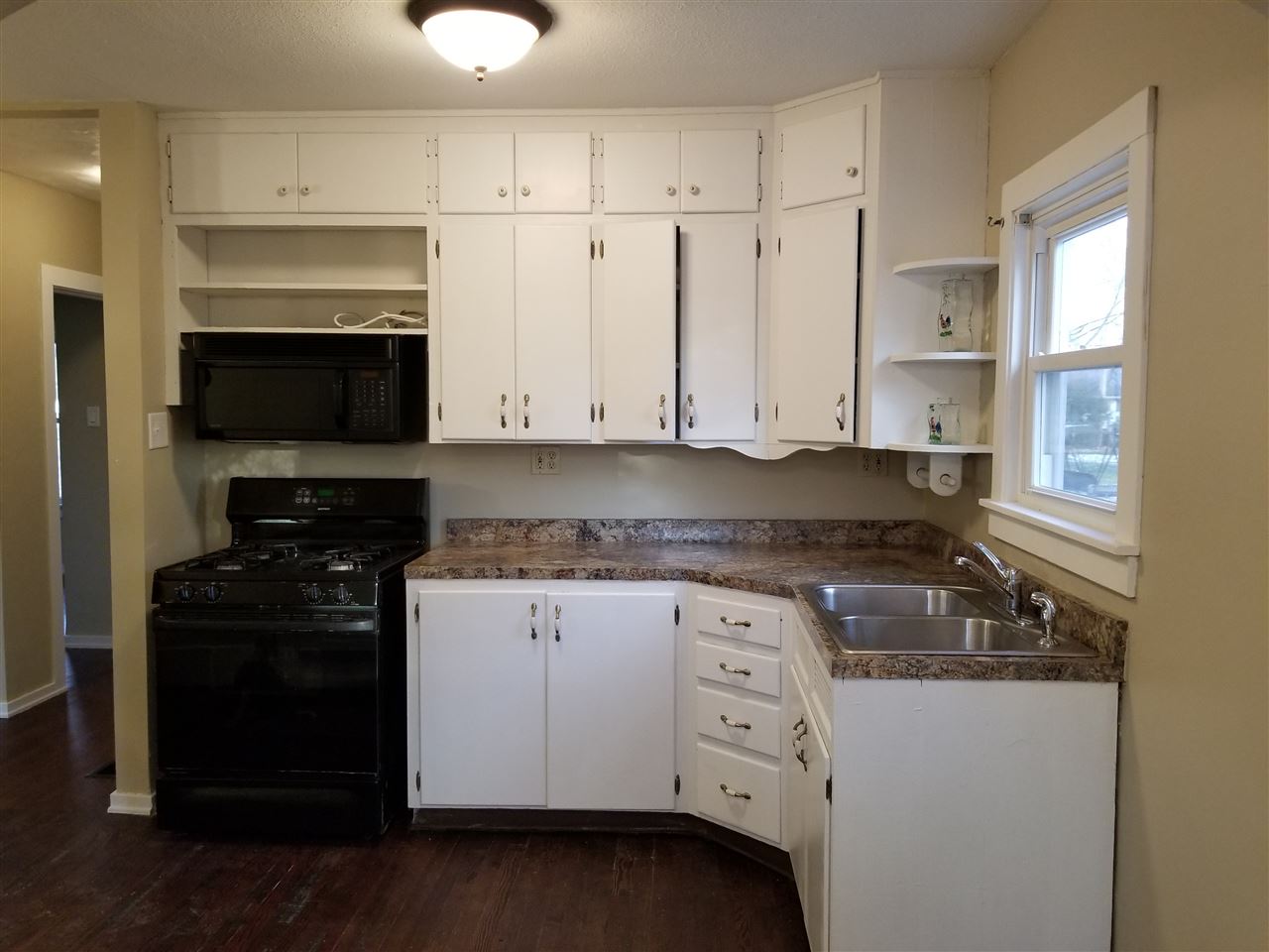 2218 East Paulding Road Fort Wayne, IN 46816 - Photo 9 of 35