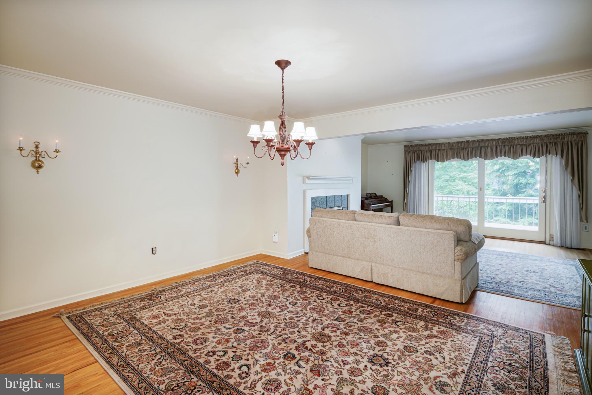 111 The Mews Haddonfield, NJ 08033 - Photo 8 of 29 Dining Room