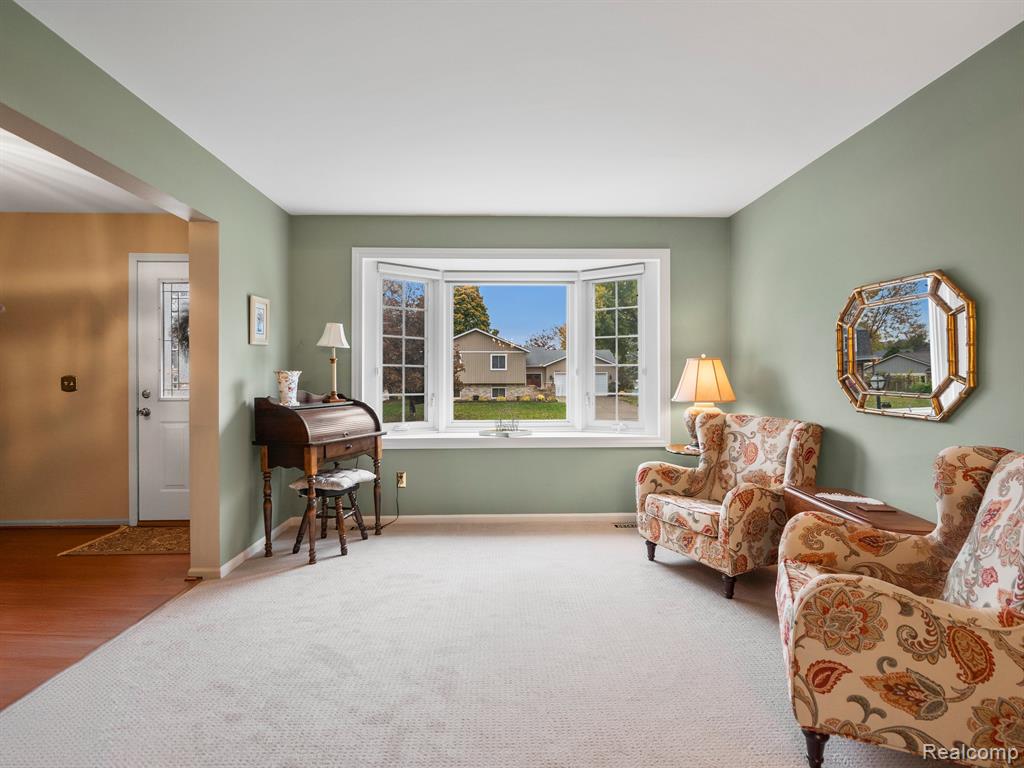 960 Dahlia Lane Rochester Hills, MI 48307 - Photo 13 of 35
