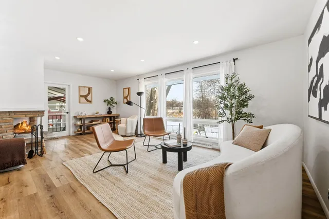 $587,000 | 11216 Minnetonka Boulevard, Minnetonka, MN 55305