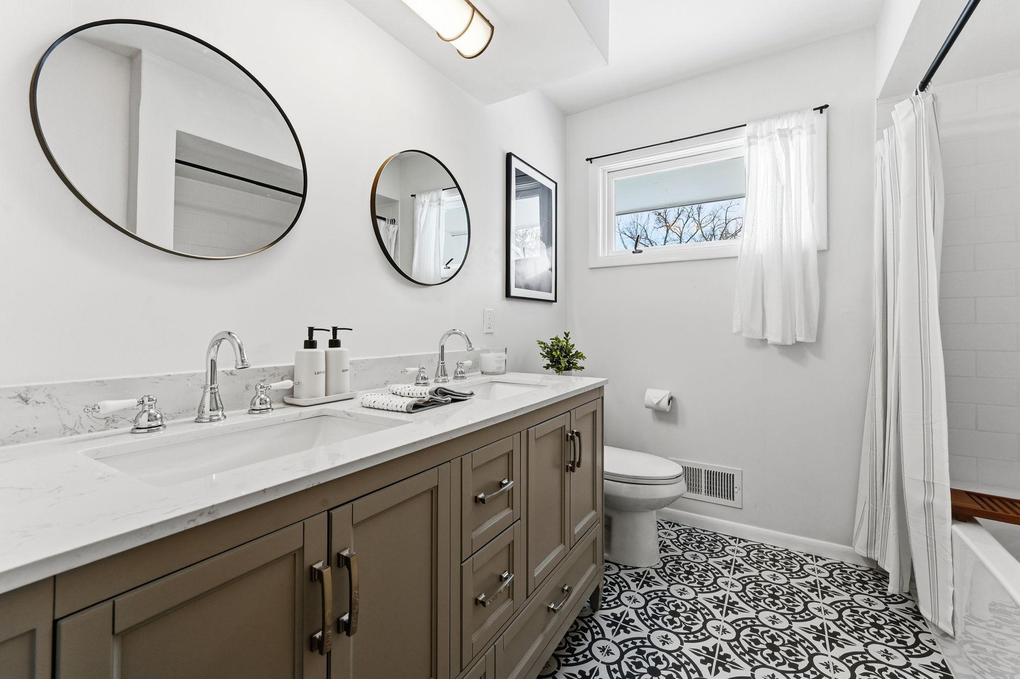 11216 Minnetonka Boulevard Minnetonka, MN 55305 - Photo 22 of 52