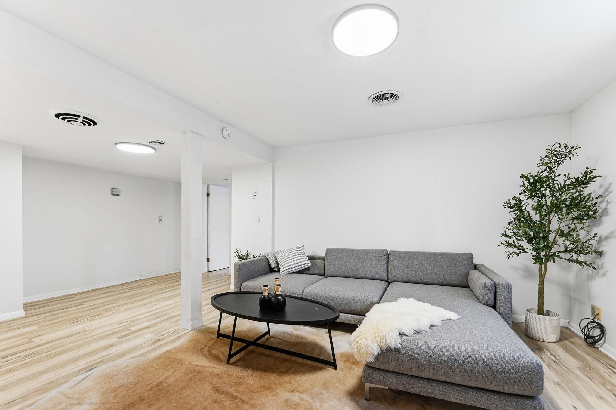 11216 Minnetonka Boulevard Minnetonka, MN 55305 - Photo 30 of 52