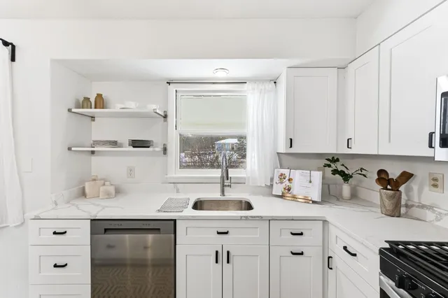 $587,000 | 11216 Minnetonka Boulevard, Minnetonka, MN 55305