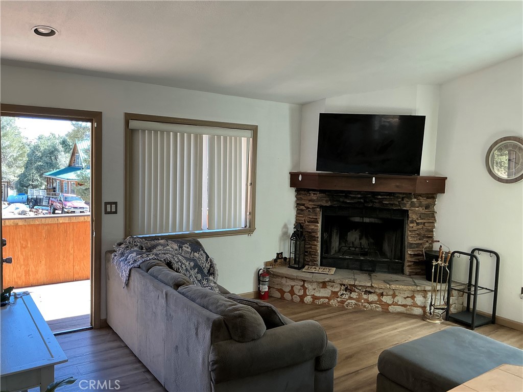 1960 Baldwin Lake Road Big Bear City, CA 92314 - Photo 15 of 17