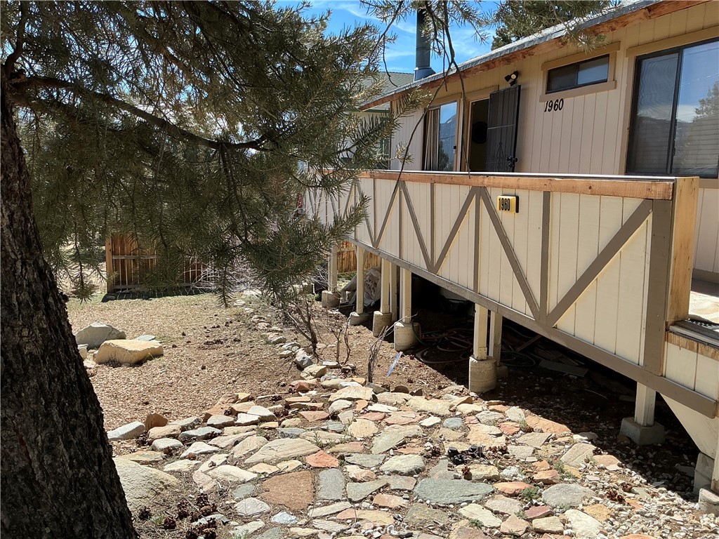 1960 Baldwin Lake Road Big Bear City, CA 92314 - Photo 2 of 17