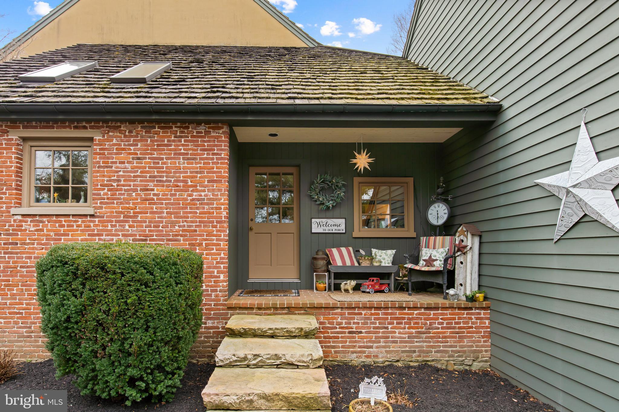 3502 Meadow View Road Manheim, PA 17545 - Photo 28 of 35 Brick Side Porch