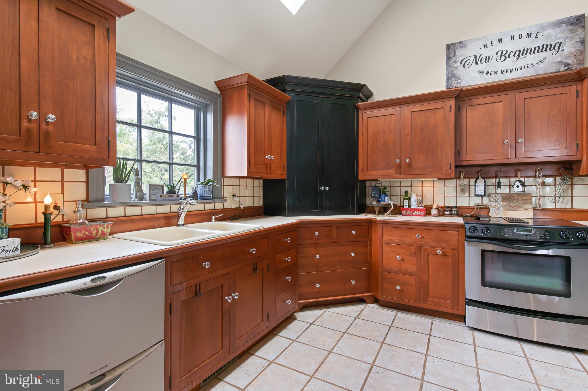 3502 Meadow View Road Manheim, PA 17545 - Photo 6 of 35 Kitchen 3