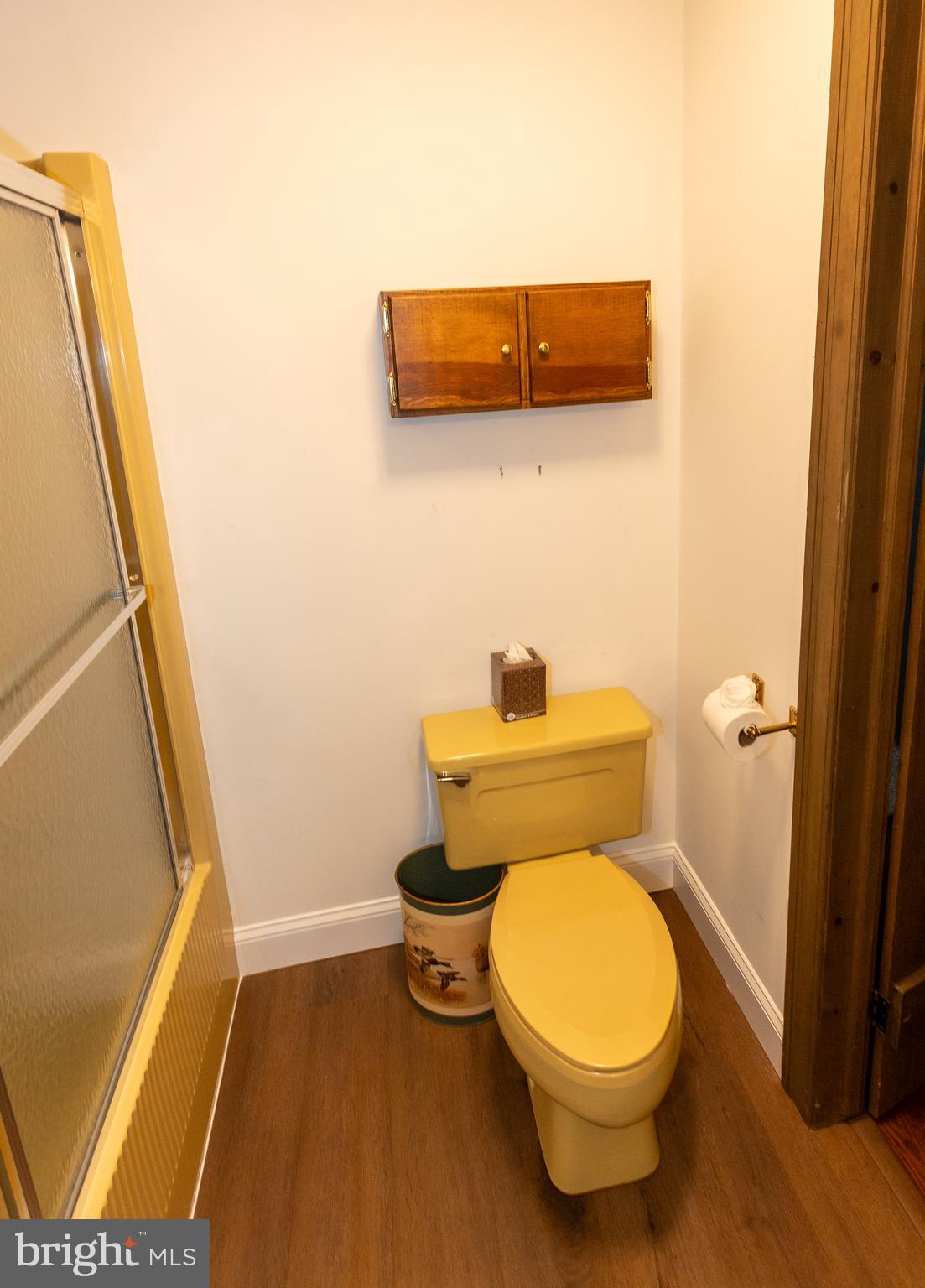 1420 Street Road Chester Springs, PA 19425 - Photo 33 of 46 2nd Floor Hall Bath