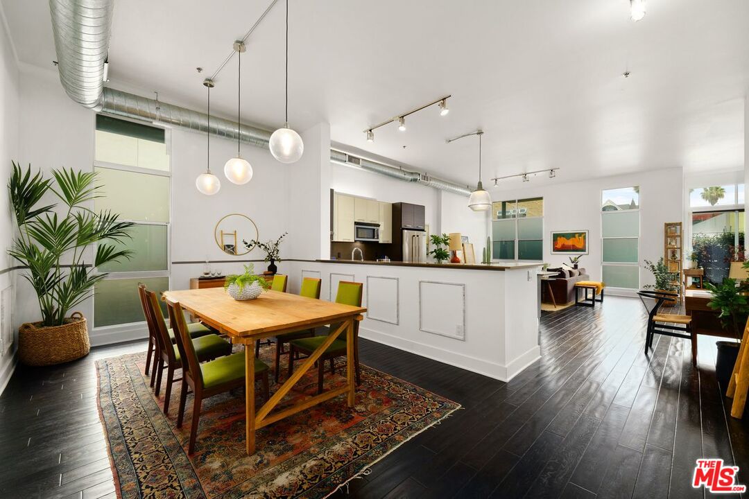 13320 Beach Avenue, Unit 101 Marina del Rey, CA 90292 - Photo 2 of 25