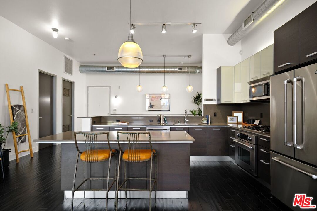 13320 Beach Avenue, Unit 101 Marina del Rey, CA 90292 - Photo 11 of 25