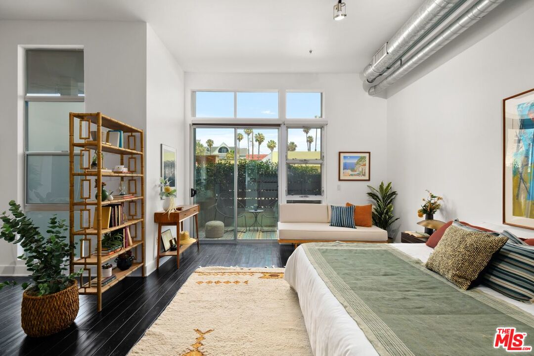 13320 Beach Avenue, Unit 101 Marina del Rey, CA 90292 - Photo 17 of 25