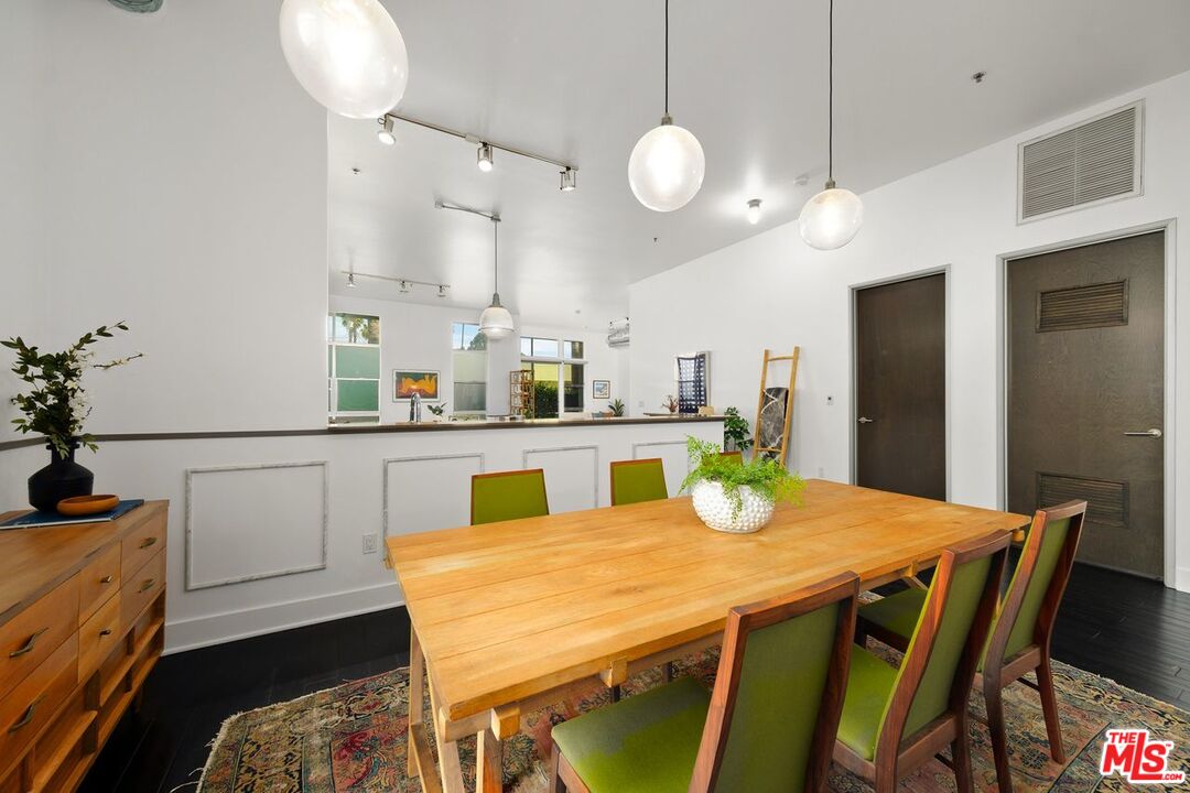 13320 Beach Avenue, Unit 101 Marina del Rey, CA 90292 - Photo 5 of 25