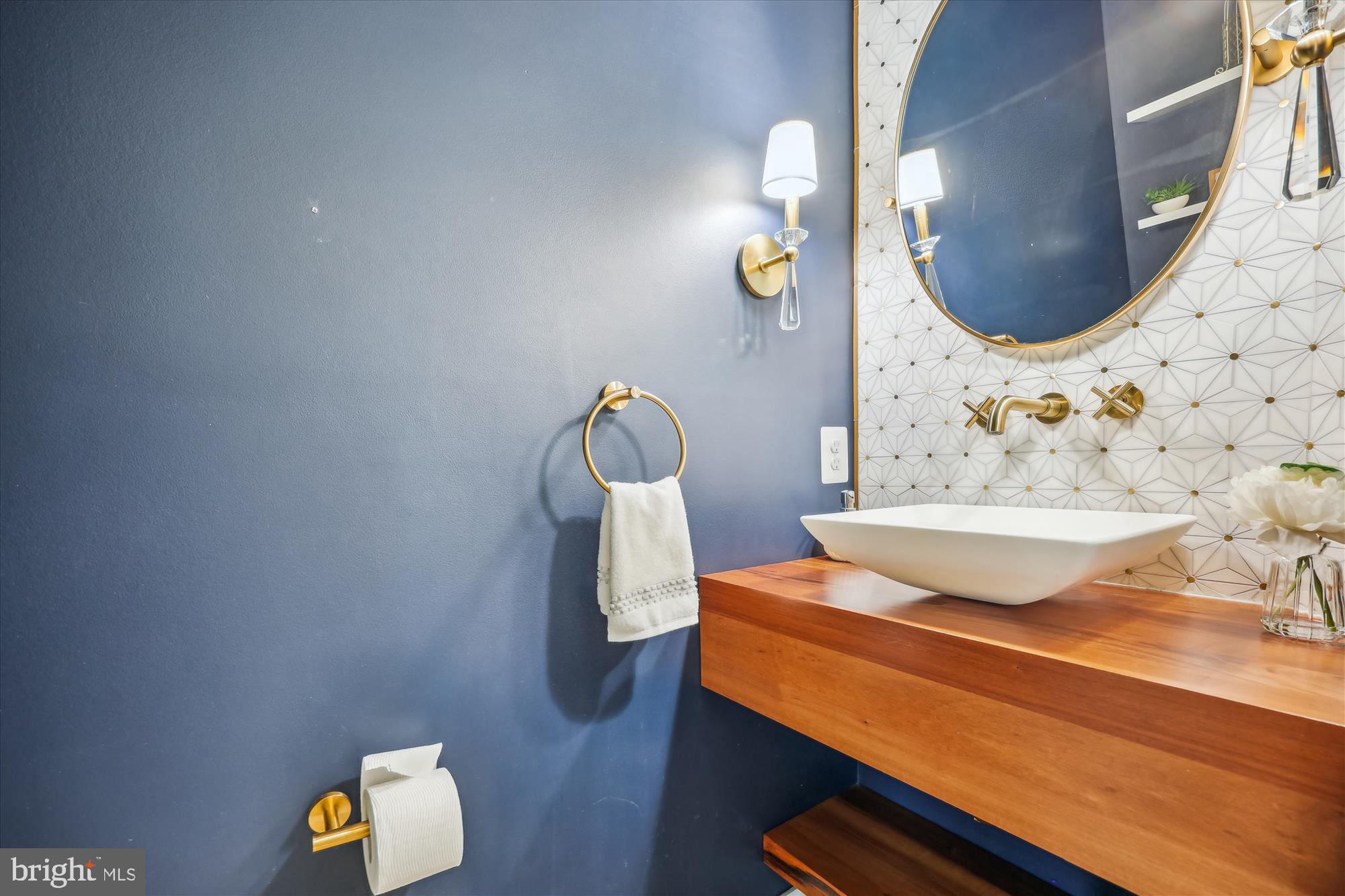 18301 Beechnut Way Boyds, MD 20841 - Photo 20 of 72 a bathroom with a sink and a mirror