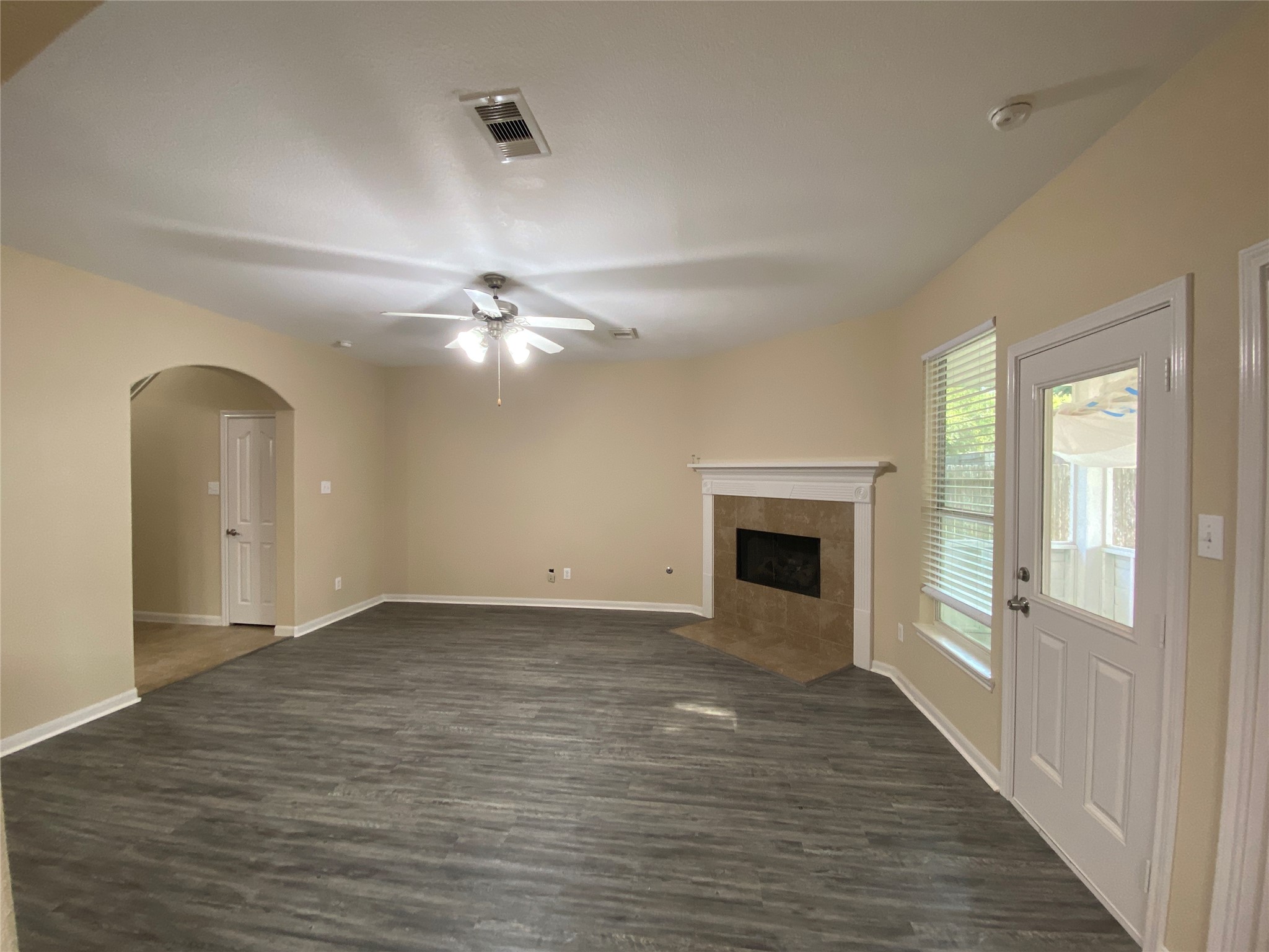 4903 Summer Ridge Drive Conroe, TX 77303 - Photo 6 of 32