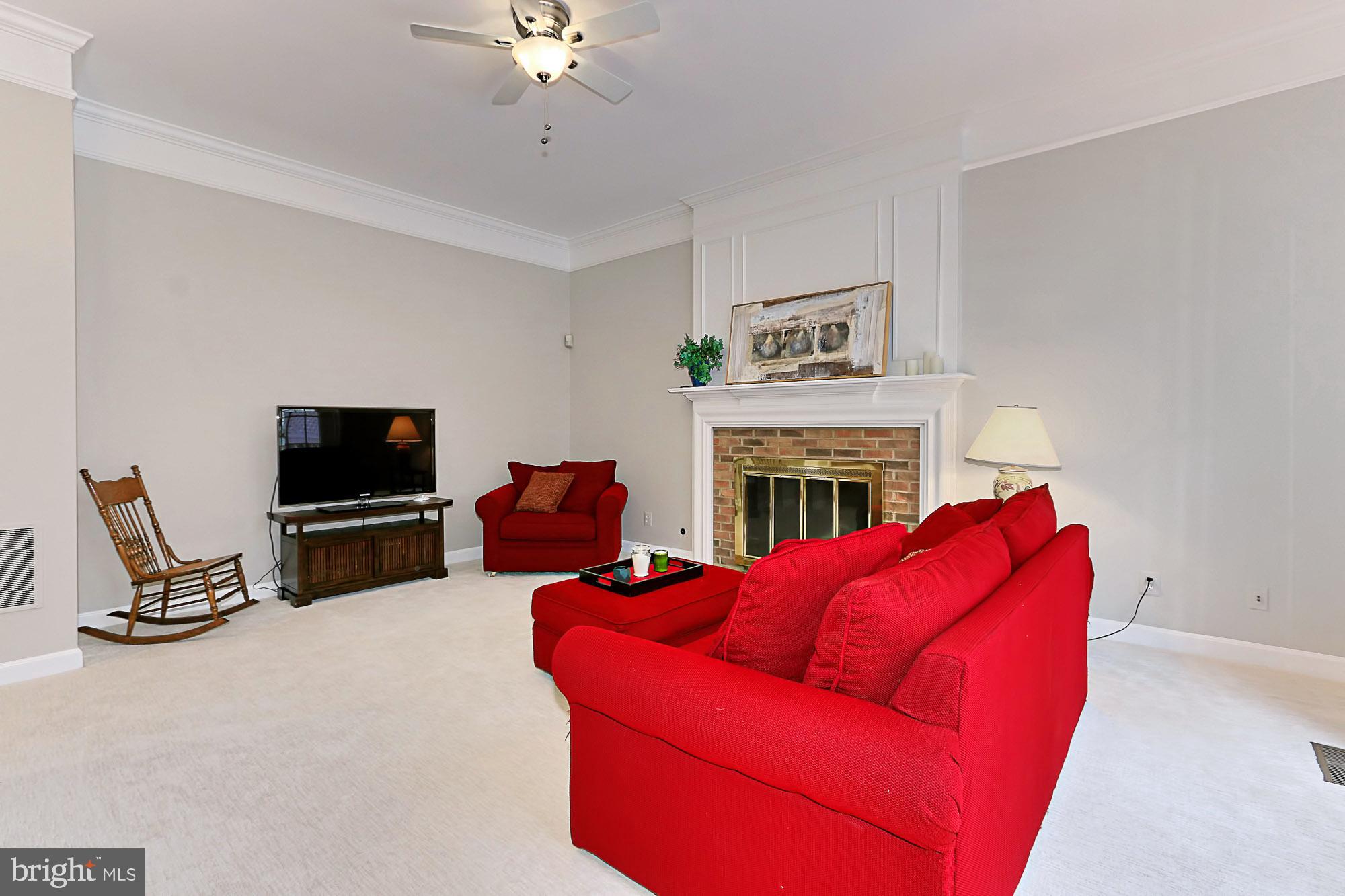 9725 Hidden Valley Road Vienna, VA 22181 - Photo 23 of 48 Family Room