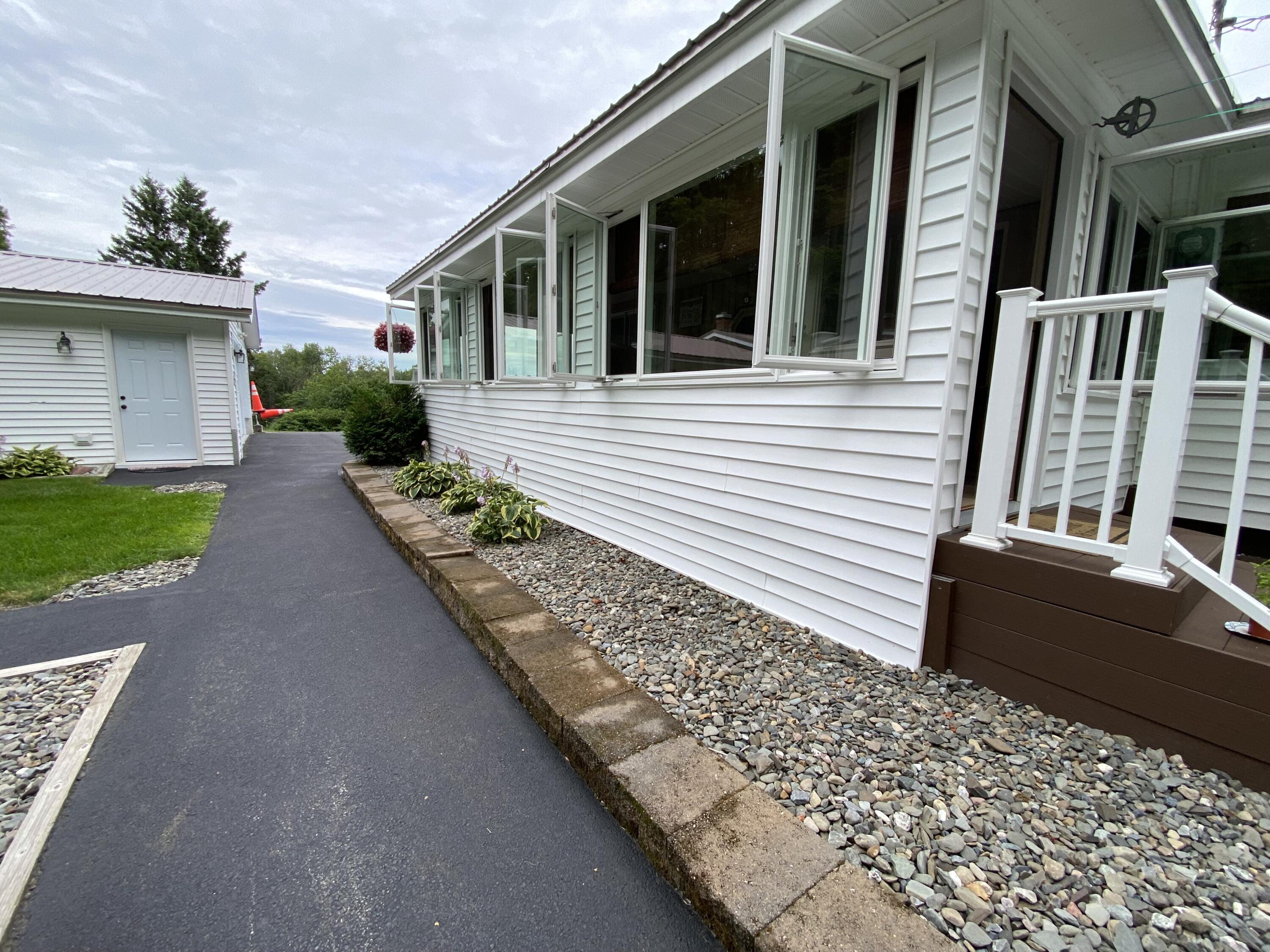 280 State Street Van Buren, ME 04785 - Photo 3 of 48 IMG_9463