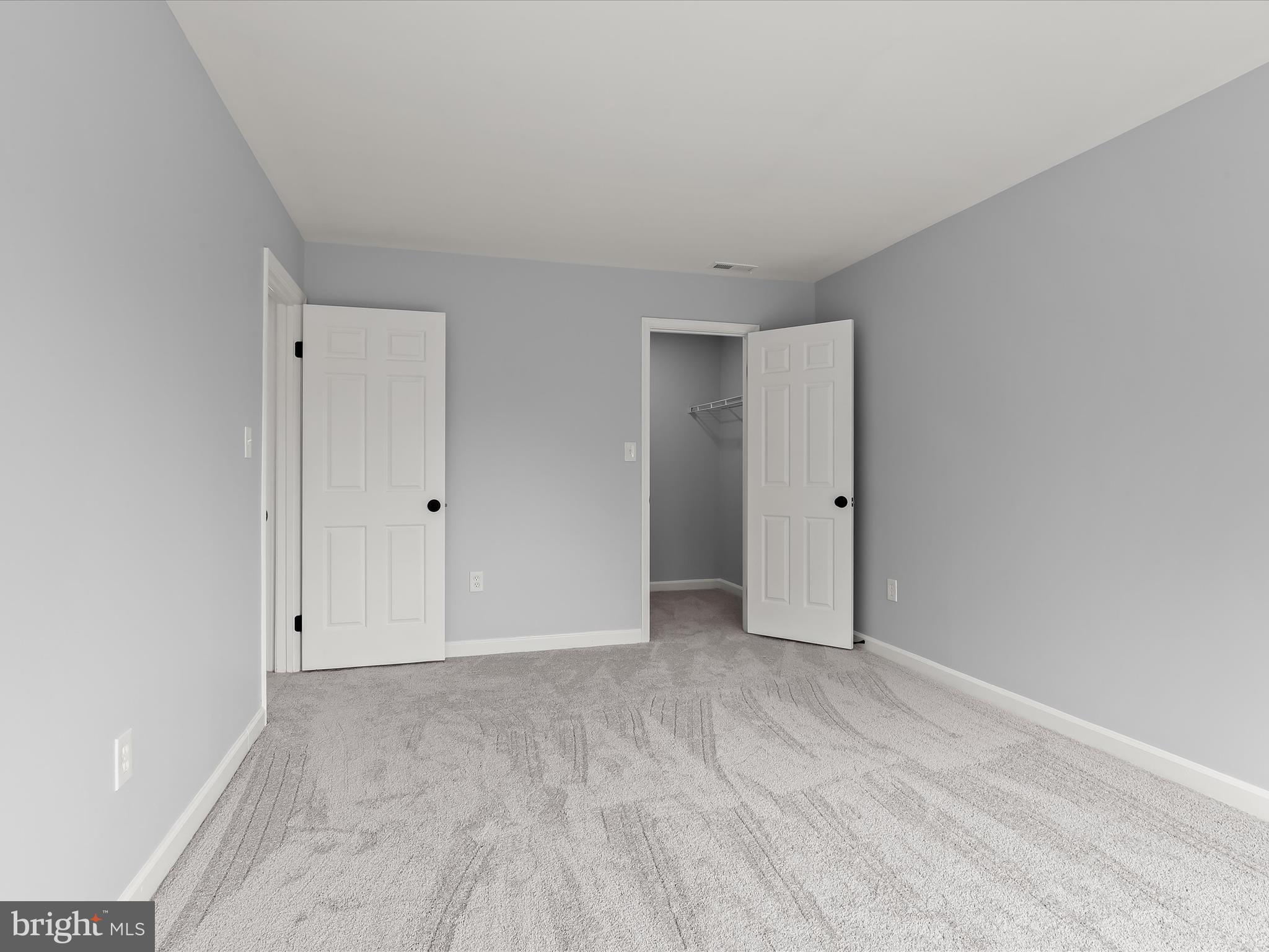 6708 Ridge Road, Unit 204 Baltimore, MD 21237 - Photo 20 of 31 Primary Bedrom Suite