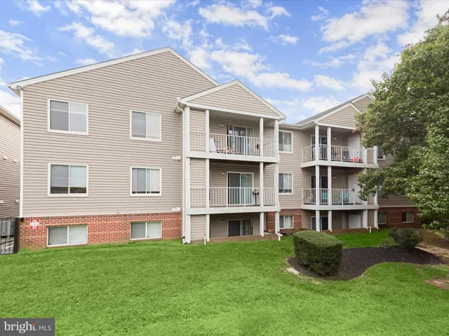 $279,000 | 6708 Ridge Road, Unit 204, Baltimore, MD 21237