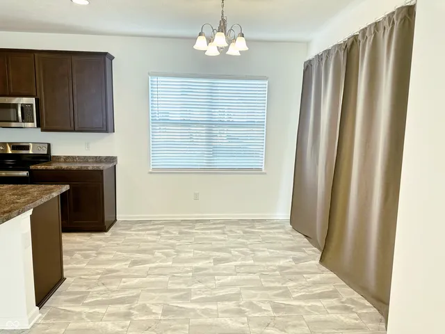 $349,900 | 5115 Triple Crown Way, Indianapolis, IN 46237