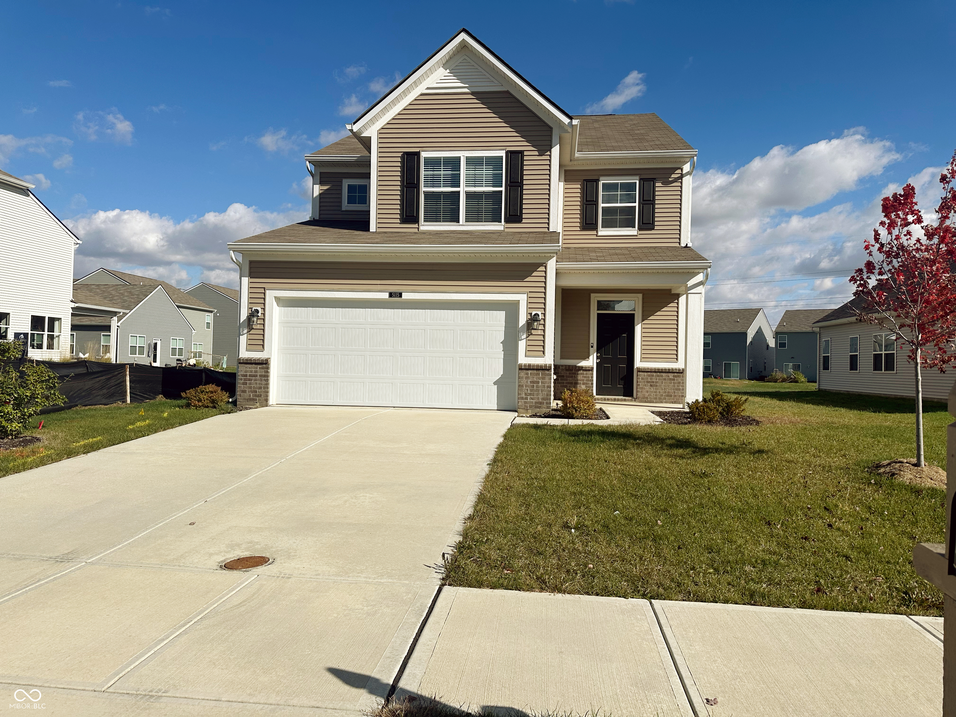 5115 Triple Crown Way Indianapolis, IN 46237 - Photo 2 of 38