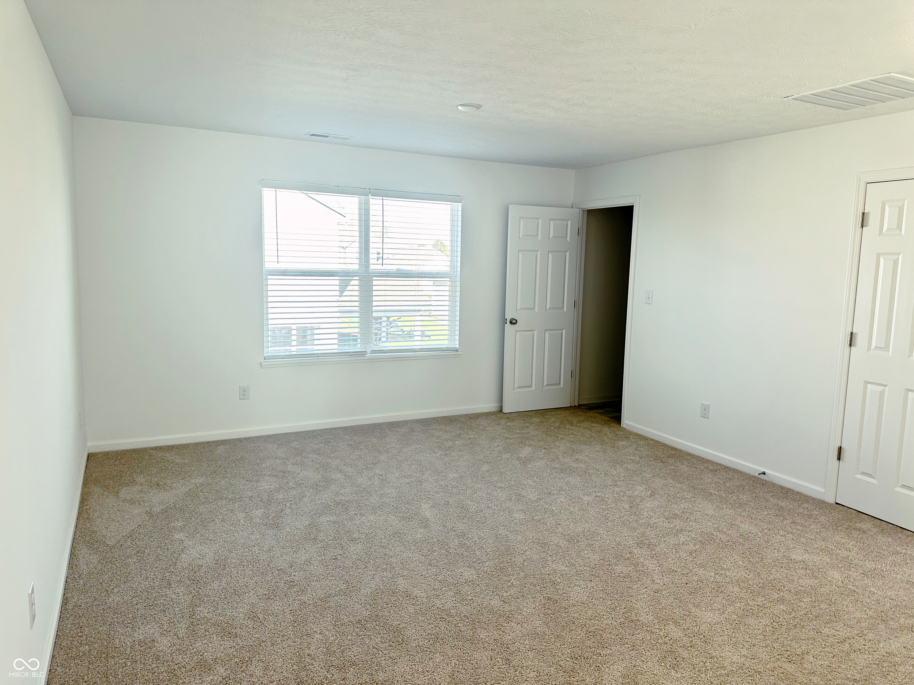 5115 Triple Crown Way Indianapolis, IN 46237 - Photo 22 of 38