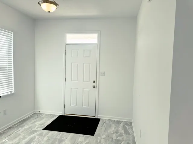 $349,900 | 5115 Triple Crown Way, Indianapolis, IN 46237