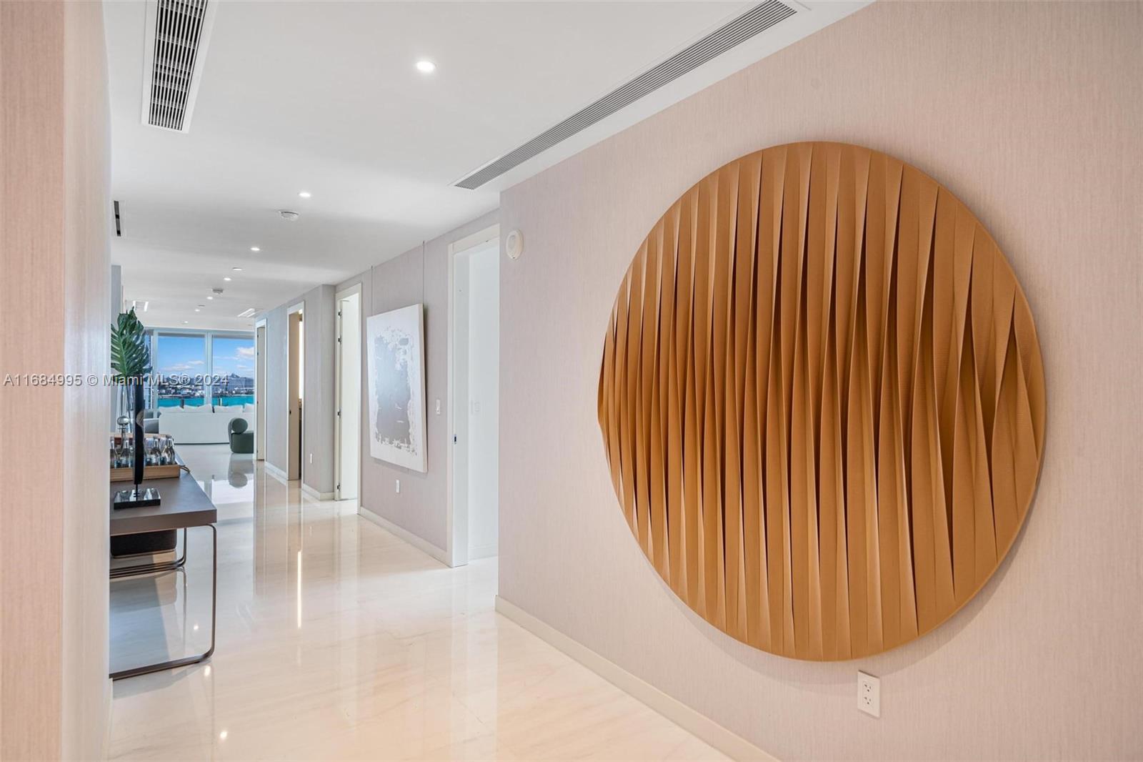 300 Biscayne Blvd Way, Unit 701 Miami, FL 33131 - Photo 4 of 37