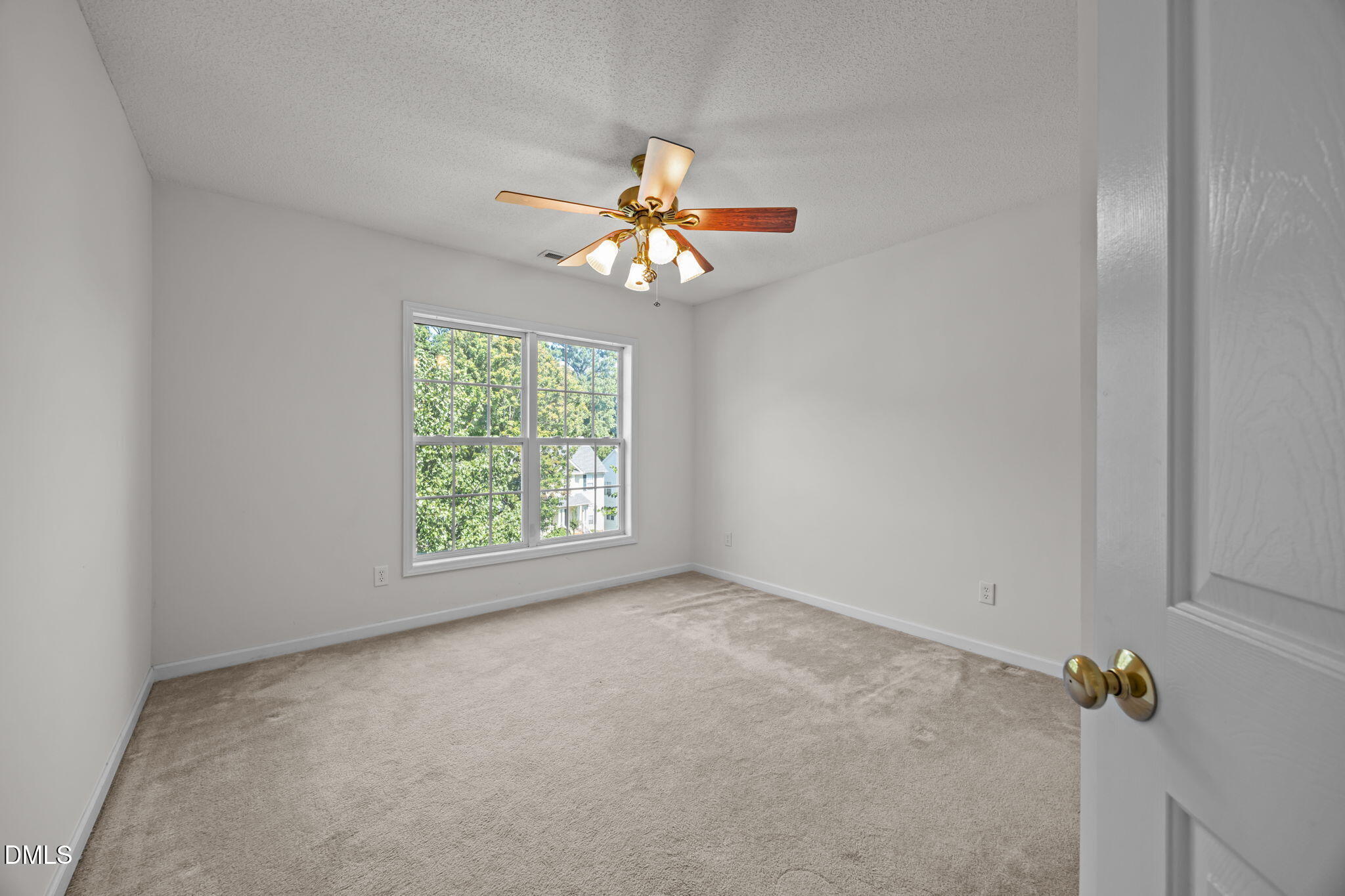 5501 Southern Cross Avenue Raleigh, NC 27606 - Photo 21 of 40 41-web-or-mls-IMG_5433