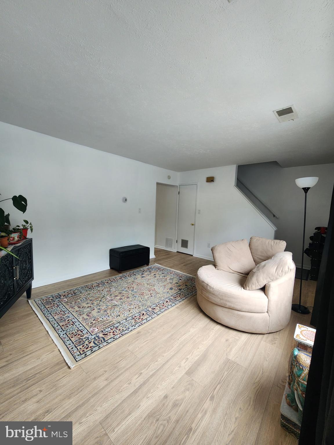 243 Brunswick Road Stephens City, VA 22655 - Photo 22 of 24 Living Room
