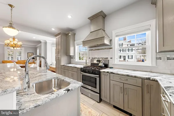 $963,000 | 421 North Main Street, Hightstown, NJ 08520