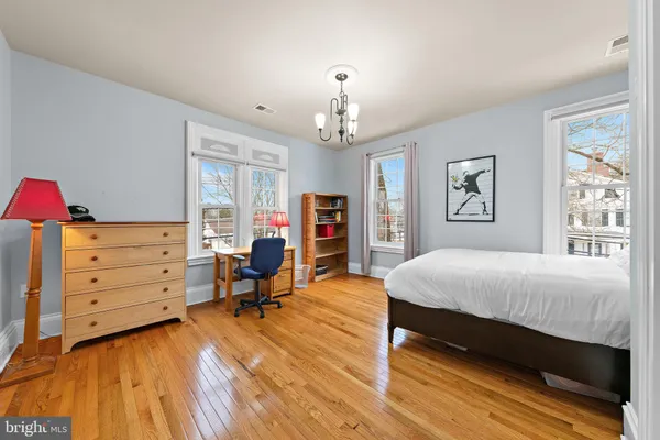 $963,000 | 421 North Main Street, Hightstown, NJ 08520