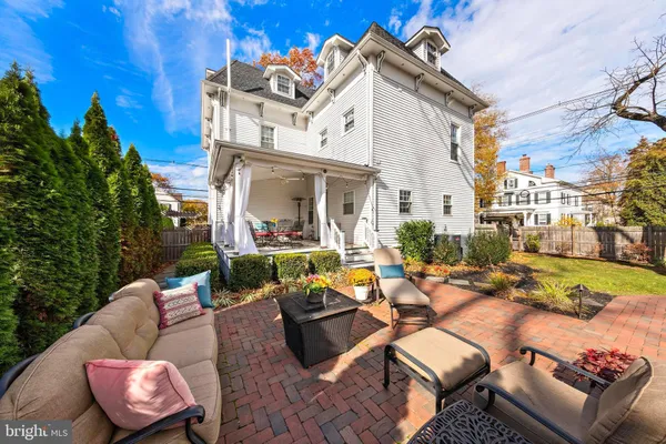 $963,000 | 421 North Main Street, Hightstown, NJ 08520