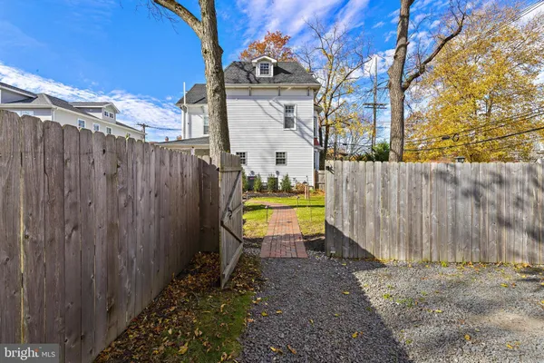 $963,000 | 421 North Main Street, Hightstown, NJ 08520