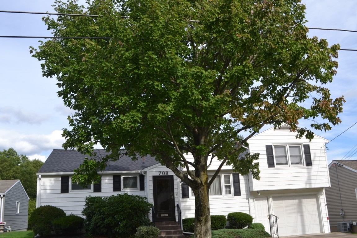708 Stonefield Road Endwell, NY 13760 - Photo 1 of 38 Gallery Image 1